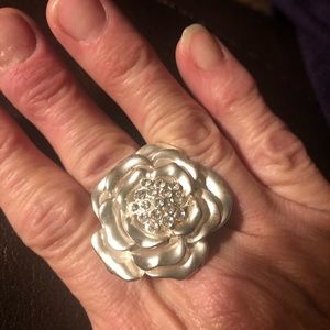 Silvertone Stretch Flower Ring